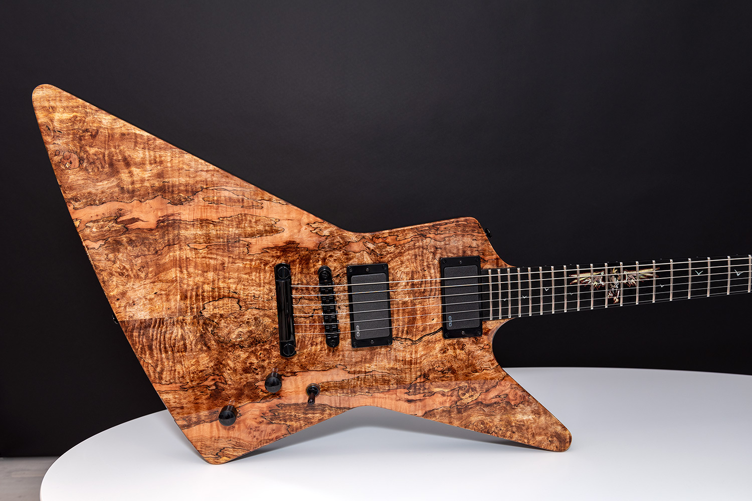 This guitar is called Vulturus and is a tribute to Metallica band Augustin is a luthier with over 15 years of experience, specializing in custom guitars