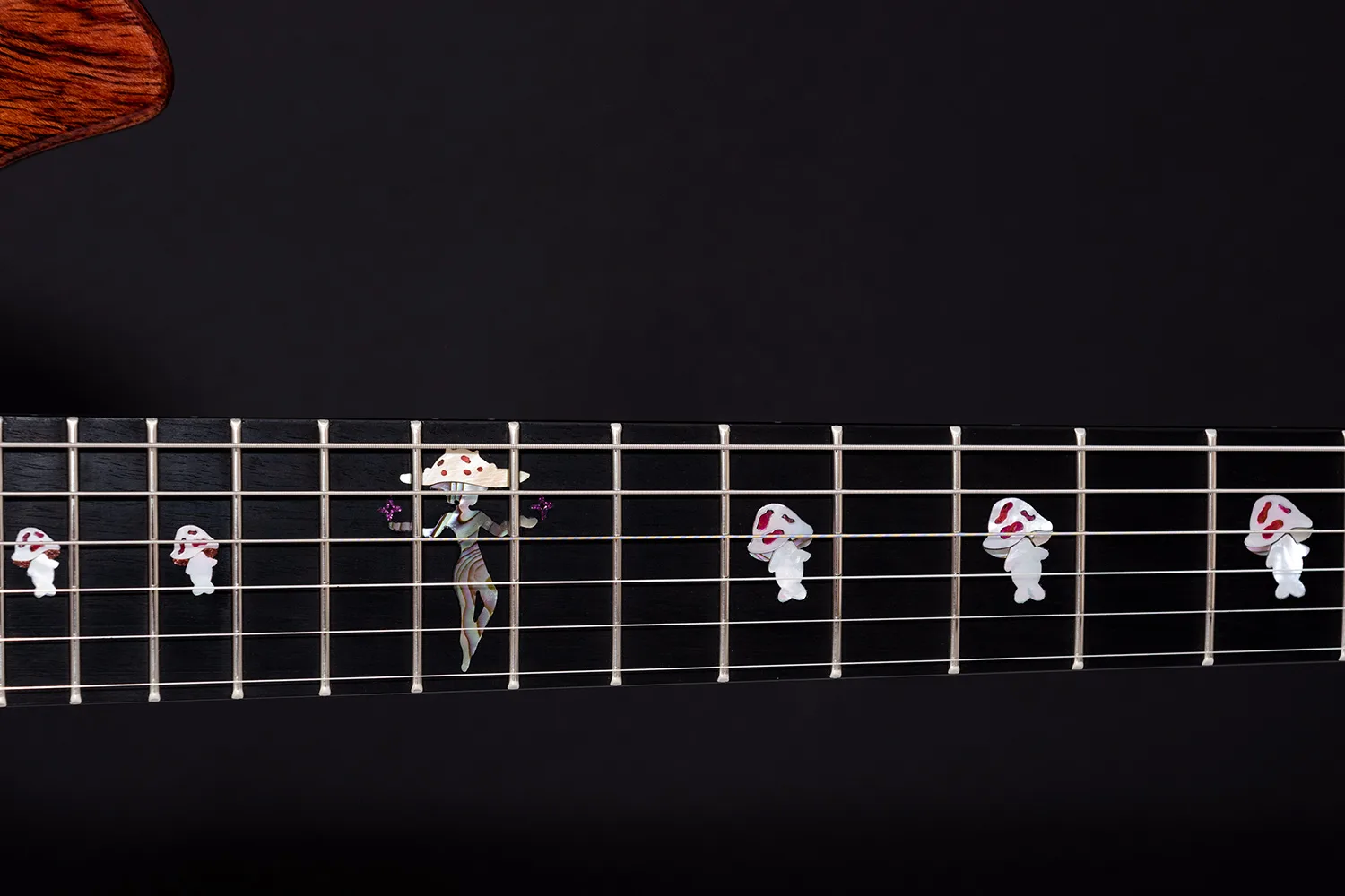 alessiah_mushy_guitar_006
