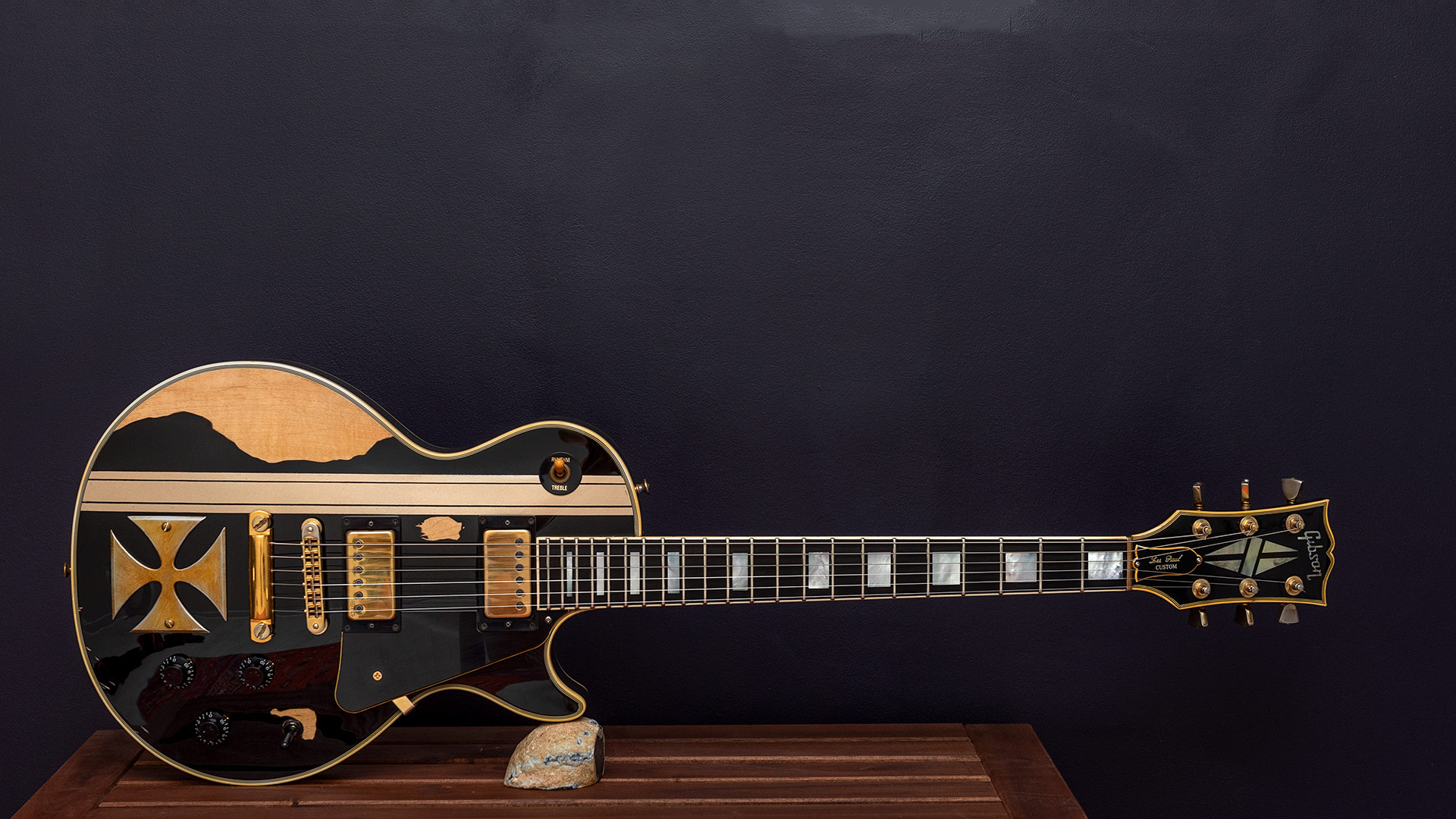 Gibson Les Paul Custom 1982 - Iron Cross customized by Augustin Cristian Apostol (#Avatar2100)