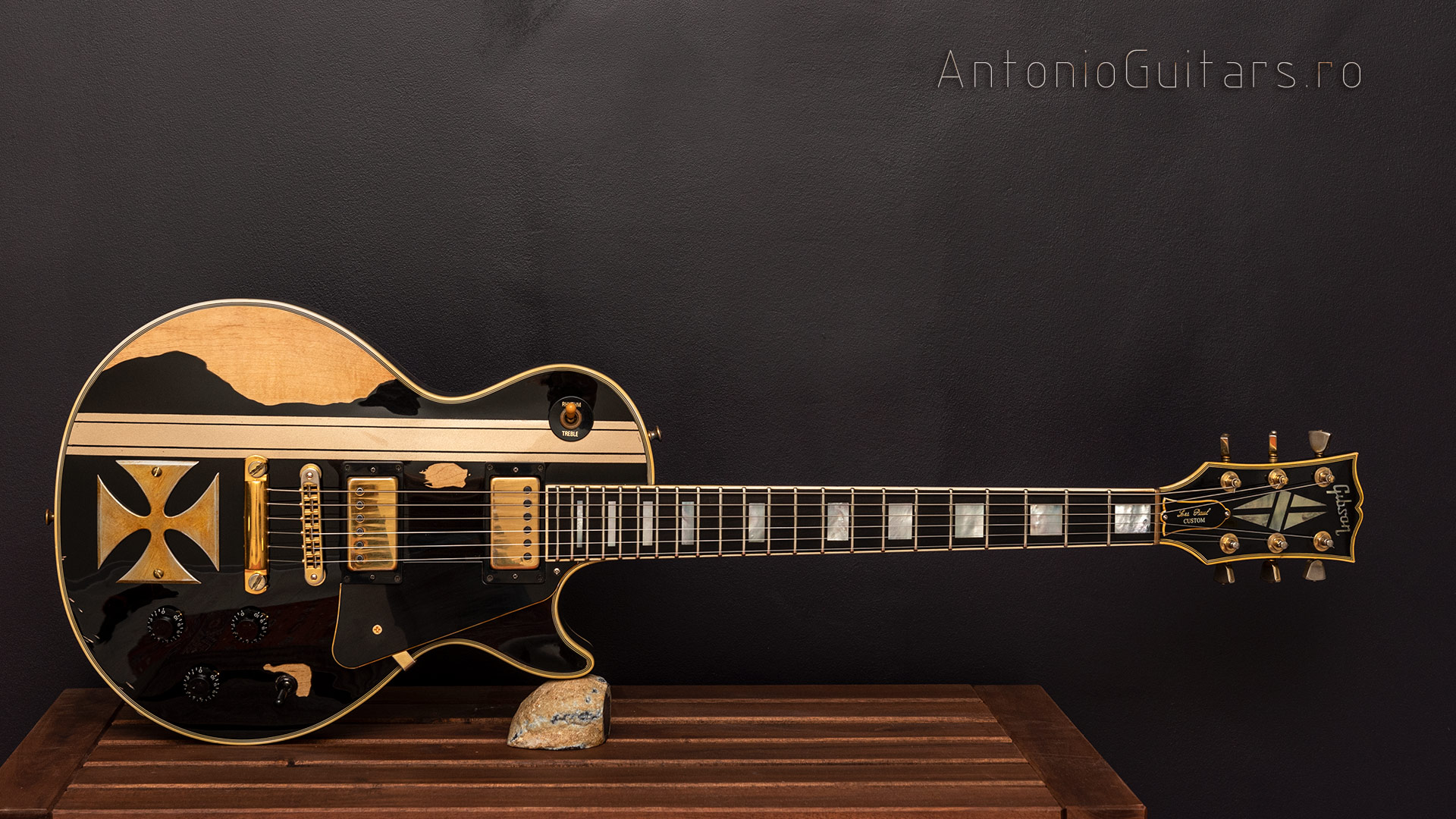 Gibson Les Paul Custom 1973 - Iron Cross customized by Augustin Cristian Apostol (#Avatar2100)