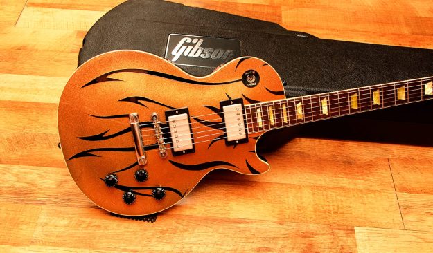 Gibson Les Paul CS Tribal Flame